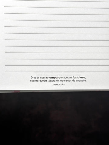 Image of Libreta de Anillas con Elásico Mujer Ejemplar