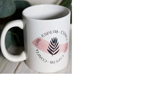 Image of Taza Minimalista: Ora Espera Confía