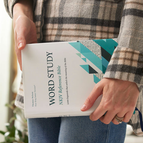 Image of NKJV, WORD STUDY REFERENCE BIBLE, HARDCOVER, RED LETTER, COMFORT PRINT: 2,000 KEYWORDS THAT UNLOCK THE MEANING OF THE BIBLE