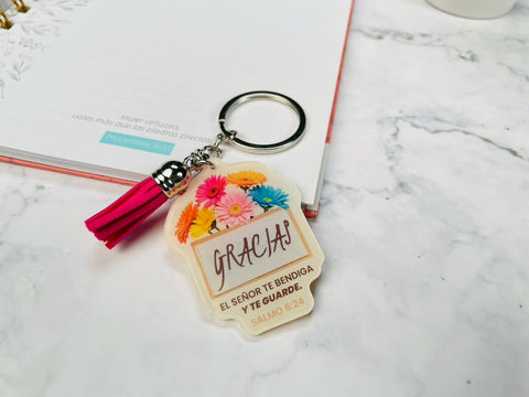 Image of Llavero Acrílico con Tassel. Gracias Flores