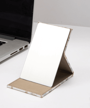 Espejito Compacto de Cuero Mamá