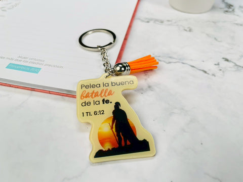 Image of Llavero Acrílico con Tassel. Pelea la Buena Batalla