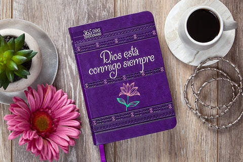 Image of DIOS ESTA CONMIGO SIEMPRE: 365 DIAS DEVOCIONARIO