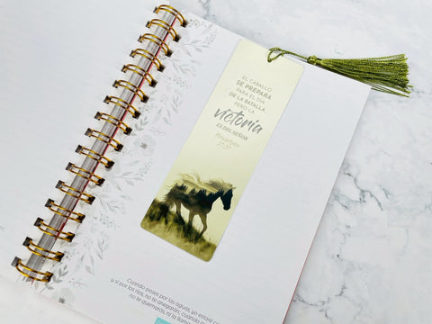 Image of Marcador de Libro con Tassel. El Caballo se Prepara